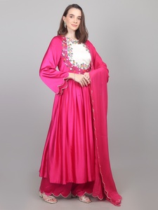 Colección de Moda Glamorosa: Vestido Palazzo para Mujer con Dupatta y Adornos de Cuentas, Diseño de Fashion Hub - Product Image 6