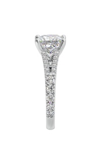 Bague solitaire taille princesse de 1,5 carat, créée en laboratoire, avec sangle fendue entièrement sertie de diamants, aspect diamant, élégante bague de mariage en argent - Product Image 4