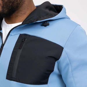 Conjunto Deportivo con Capucha Azul Claro para Hombre, Pantalones Largos con Bolsillos Laterales, Corte Regular, Estilo Casual para Otoño, Diseño con Bloques de Color - Product Image 5