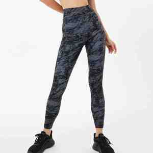 Conjunto de Ropa Deportiva para Gimnasio y Yoga: Chaleco Ajustado y Pantalones Acampanados con Cintura Acanalada, Sujetador Deportivo Integrado, Ropa Deportiva para Mujer - Product Image 4