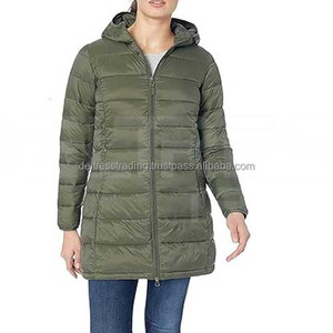 Veste bouffante simple de meilleure qualité pour dames, manteau d'hiver isolé et chaud, résistant à l'eau en vente de gros - Product Image 1