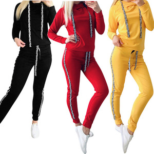 Survêtement décontracté pour femme, rouge, col rond, design 2-en-1, anti-plis, en polaire polyester/nylon, manches longues, imprimé lettres, avec détails latéraux - Product Image 4