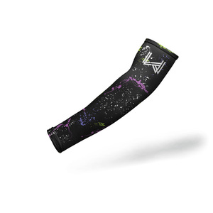 Manches de sport longues unisexes personnalisées à compression, imprimées par transfert thermique, motif camouflage, protection UV, logo et texte personnalisés, 100 % polyester - Product Image 6
