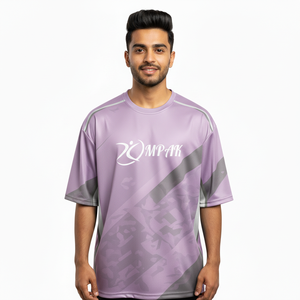 เสื้อยืดโอเวอร์ไซส์ลำลองสำหรับผู้ชาย สไตล์สตรีทแวร์ ทันสมัย ใส่ได้ทุกวัน - Product Image 1