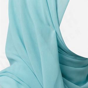Hijab en jersey modal doux et respirant, style simple, couleur personnalisée, 85x180 cm, pour femmes musulmanes, qualité supérieure. - Product Image 4