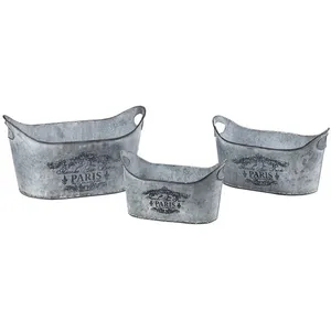 Jardinera rústica galvanizada para exteriores, ideal para terrazas, patios y balcones, con orificios de drenaje para flores y hierbas. - Product Image 2