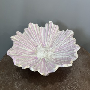 Plateau de rangement décoratif en aluminium revêtu en forme de fleur avec finition blanche pour la décoration de la maison - Product Image 2