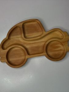 Assiette ronde en bois à compartiments, motif dessin animé mignon, écologique, polie, moderne, durable, pour les fêtes - Product Image 1