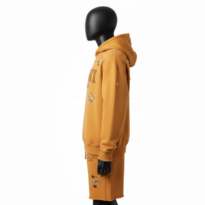 Ensemble sweat à capuche et short en coton polyester épais GSM pour homme, couleur moutarde, avec logo thermocollé en strass de luxe - Product Image 3