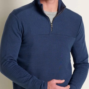 Pull tricoté gris à manches courtes et col montant pour homme, coupe décontractée, respirant, 100 % coton, avec logo frontal - Product Image 4
