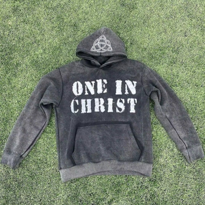 Sudadera con capucha para hombre de algodón grueso, extragrande, de felpa francesa gris vintage, personalizada, con efecto desgastado por el sol y lavado ácido. - Product Image 6