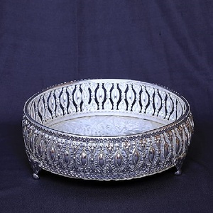 Metal <b>Hamper</b> <b>Basket</b> Tray Home Decoration Home Decor Return Gift Gifting Packing Tray With Flourished Handles - Product Image 2