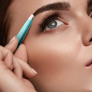Fabricant de pinces à sourcils OEM ODM, prix d'usine de haute qualité, outil de beauté de précision durable en acier inoxydable, fournisseur - Product Image 3