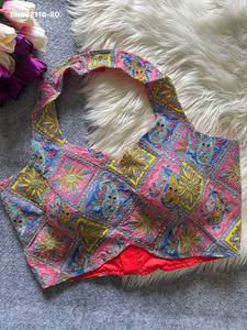 Collection de blouses sans bretelles en Khadi pur de style moderne avec broderies et fermeture à crochet dos-nu, fournisseur d'Inde - Product Image 3