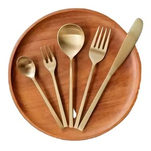 Ensemble de couverts en laiton doré écologiques faits à la main, collection d'ustensiles de table de qualité supérieure, résistants au lave-vaisselle, élégante décoration de table pour - Product Image 5