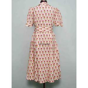 ชุดเดรสแม็กซี่ผ้าฝ้ายพิมพ์ลายดอกไม้ดิจิทัลแบบแฮนด์บล็อก สวยงามและสวมใส่สบาย เหมาะสำหรับผู้หญิง สวมใส่สบายๆ ในชีวิตประจำวันหรือไปงานปาร์ตี้ - Product Image 6