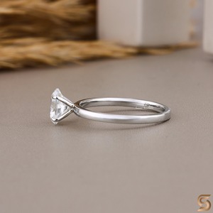 Anillo de Compromiso Ovalado de Moissanita, Anillo de Promesa Solitario de Plata de Ley 925 - Product Image 3