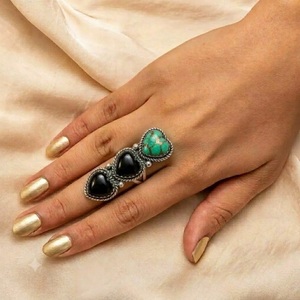 Anillo de Corazón con Bisel de Turquesa Verde Cobre y Ónix Negro Natural, Plata de Ley 925, Joyería con Piedras Preciosas, Regalo para Ella - Product Image 2