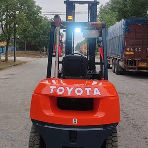 Kullanılmış Japon Malı Küçük 7F Fd50 Dizel Motorlu Ağır Hizmet Tipi <span class=keywords><strong>Forklift</strong></span> <span class=keywords><strong>5</strong></span> <span class=keywords><strong>Ton</strong></span> 4m Kaldırma Yüksekliği İyi Durumda - Product Image 6