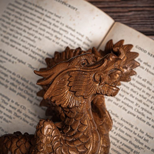 Estatua de Dragón Decorativa de Lujo, Tallada a Mano en Madera Sólida, Figura de Dragón de Madera Premium, Regalo - Product Image 5