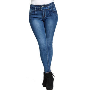 Jeans en denim grande taille pour femme, style streetwear, décontracté, mode, haute qualité, délavage moyen, avec fente, prix raisonnable, vente en gros, OEM - Product Image 2