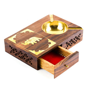 OEM Unique Wood <b>Portable</b> <b>Ashtray</b> with Windproof Lid Polished Home Decorative Wooden Cigarette <b>Ashtray</b> - Product Image 2
