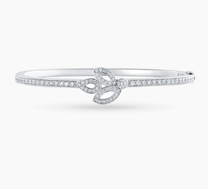 Pulsera Delicada con Nudo de Amor Entrelazado y Lazo Retorcido, con Ocho Diamantes CVD, Personalizable en Oro Blanco de 10k, 14k y 18k - Product Image 2
