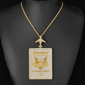 Pendentif Lettre Hip Hop en Or 18K Plaqué Or avec Diamants Sertis, Breloque Rectangulaire Personnalisée à Mousqueton Avion - Product Image 6