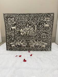 Flauta de Amor con Tallado Fino, Pintura Artística de Vaca Radha Krishna - Product Image 4