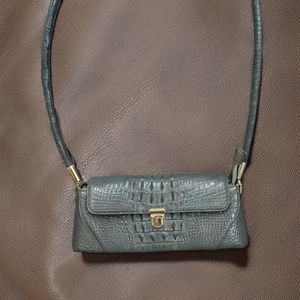 Vente en gros de sacs à main pour femmes en cuir véritable de haute qualité avec fermeture à glissière prix d'usine taille 28cm x 11cm x 9cm - Product Image 4