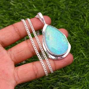 Colgante de ópalo de fuego triple hecho a mano en plata de ley 925, amuleto de piedra preciosa natural, joyería para mujer, regalo al por mayor - Product Image 1