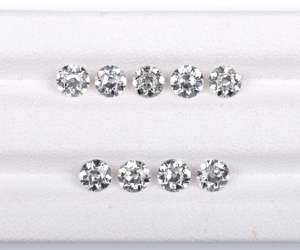 เพชรเลี้ยงในห้องปฏิบัติการ รับรองโดย IGI ความใส VVS รูปทรงคุชชั่น สำหรับทำเครื่องประดับ แหวนหมั้น หรือแหวน - Product Image 1