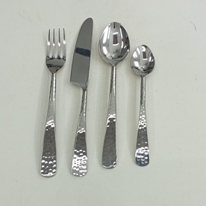 Ensemble de couverts en métal en acier inoxydable à poignée forgée martelée faite à la main de designer Vaisselle polie brillante miroir argenté - Product Image 3
