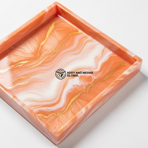 Plateau en résine marbrée pêche fait main – Plateau rond brillant pour vanité et présentation avec détails dorés - Product Image 4