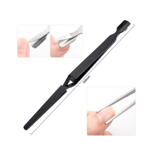 Pousse-cuticules professionnel à pointe plate avec clip d'extension pour le nettoyage, l'entretien et la manucure - Product Image 1