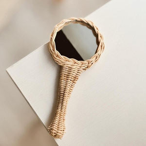 Miroir en rotin tissé à la main à bas prix avec poignée confortable, miroirs de maquillage portatifs en gros - Product Image 4
