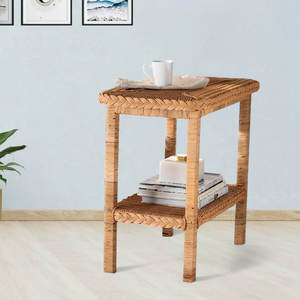 Table d'appoint bohème en rotin tressé miel clair Meuble de salon élégant - Product Image 3