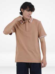 Camisa para Hombre con Detalles en Camel |   Camiseta de Manga Corta con Ribete en Contraste y Antiarrugas |   Logotipo Frontal Personalizado para Fabricantes OEM/ODM - Product Image 1