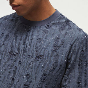 Nouveauté - T-shirts pour hommes avec logo brodé personnalisé - Fabrication pakistanaise - T-shirts respirants de haute qualité - Product Image 4