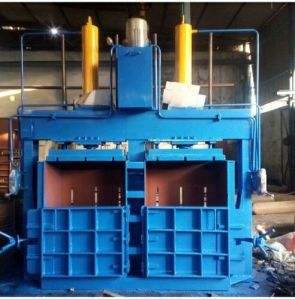 Presse à balles industrielle automatique robuste avec vérin hydraulique de 80 tonnes de capacité pour - Product Image 2