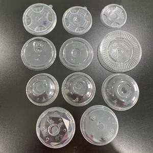 ฝาพลาสติก PET ใสแบบใช้แล้วทิ้ง ขนาด 90/95/98 มม. สำหรับบรรจุภัณฑ์เครื่องดื่ม  รับทำโลโก้ ปลอดสาร BPA ขายดี ปี 2026  แบบโดมและแบบแบน - Product Image 6