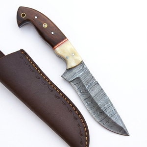 Cuchillo de Desollar de Acero de Damasco Hecho a Mano, Mango de Madera y Hueso con Funda de Cuero, para Caza, Camping, EDC, Hoja Fija para Exteriores - Product Image 6