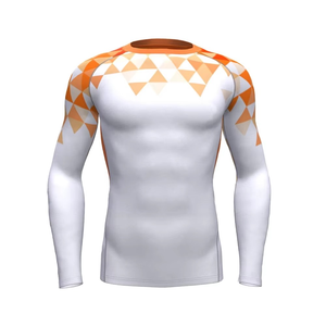 เสื้อแรชการ์ดแขนยาวสำหรับผู้ชาย ระบายอากาศได้ดี เหมาะสำหรับเล่นเซิร์ฟและบีเจเจ พร้อมคุณสมบัติ UPF50+ แห้งเร็ว ผลิตจากโพลีเอสเตอร์/ไนลอน เป็นมิตรต่อสิ่งแวดล้อม - Product Image 1