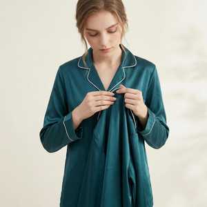 Conjunto de Pijama de Dos Piezas con Sensación Satinada Premium, Ropa de Dormir Cómoda, Tela Suave, Ropa para el Hogar de Uso Diario - Product Image 5