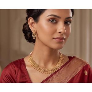 Ensemble collier, boucles d'oreilles et parure de tête en alliage plaqué or avec zircon et perles d'imitation, design vintage pour femmes, bijoux de mariage - Product Image 2