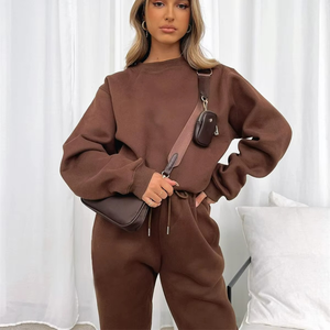 Ensemble sweat-shirt et pantalon en modal pour femme, style vintage uni, idéal pour les promenades nocturnes et les dîners romantiques - Product Image 3