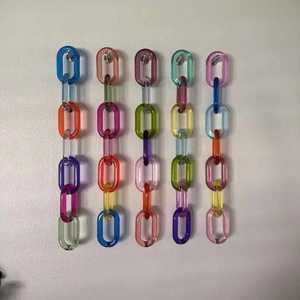 Chaîne à maillons en résine faite à la main en forme de hibou, grande taille, transparente, multicolores, pour la décoration de la maison, disponible - Product Image 2