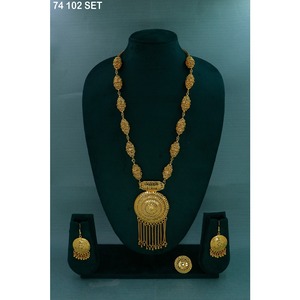 Trendy Gold Plated Alloy Fashion Jewelry Set Gold Plated Women's Classic Alloy Necklace and Earring Set for <b>Wedding</b> Engagement - Product Image 5