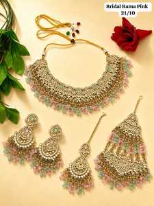 Ensemble de bijoux Kundan Pastel Premium plaqué or antique avec collier, boucles d'oreilles et Maang Tikka ornés de zircons et de perles, style ethnique indien de mariée - Product Image 4