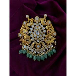 Sangeetha Jewellers - Elegante Colgante de Plata de Ley 92.5 con Moissanita de Corte Asscher y Engaste de Bisel Certificado para Mujer - Product Image 1